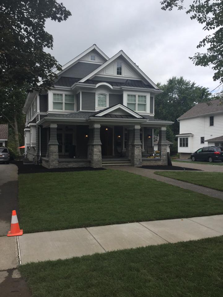 Williamsville home front